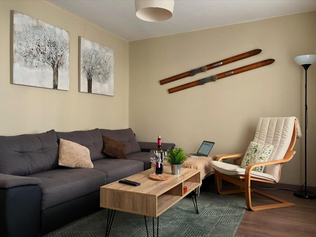 Apartamento Acogedor Y Familiar - Wifi+Chromecast ปุจเซร์ดา ภายนอก รูปภาพ