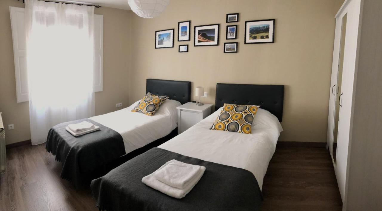 Apartamento Acogedor Y Familiar - Wifi+Chromecast ปุจเซร์ดา ภายนอก รูปภาพ
